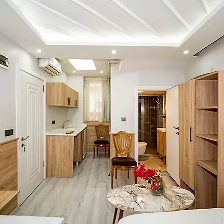 New Life Taksim 3*