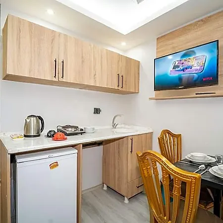 Hotel New Life Taksim 3*